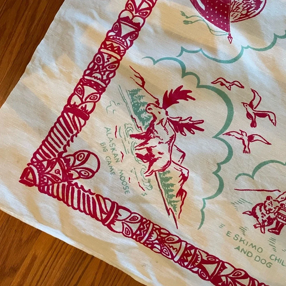 Tablecloth with Alaska storytelling - Picture 4 of 7